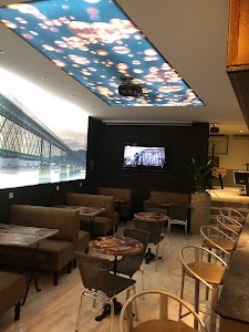 Le Tropical place picture